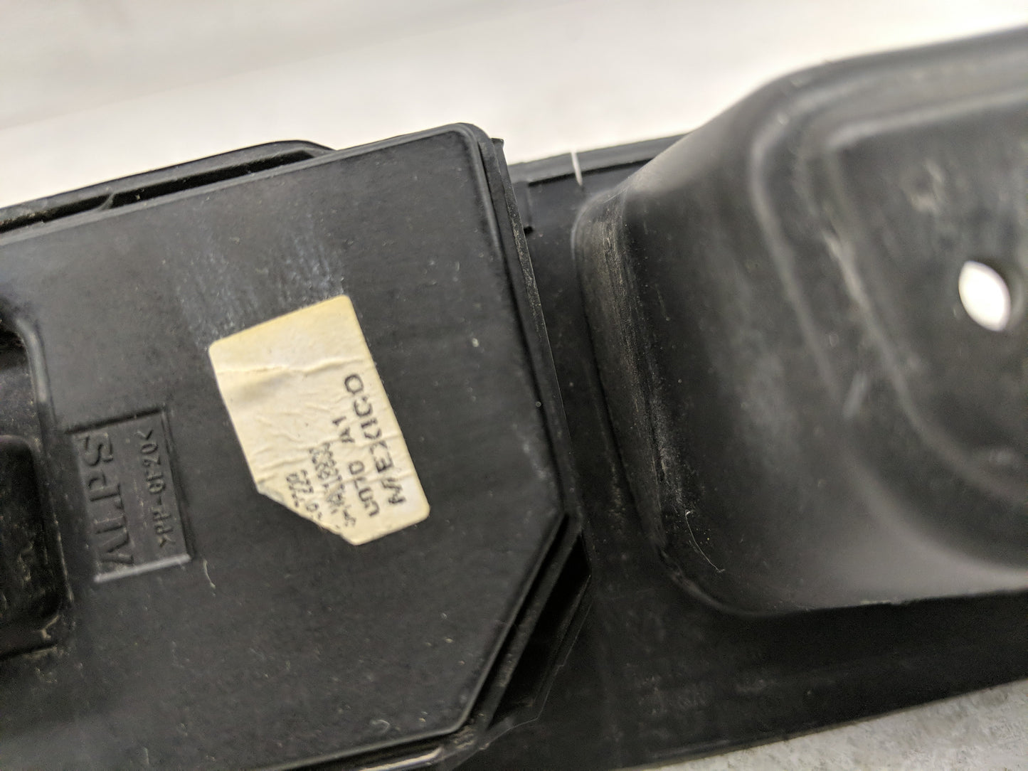 2010-2012 Chevrolet Malibu Master Power Window Switch Replacement Driver Side Left Fits Fits 2010 2011 2012 OEM Used Auto Pa