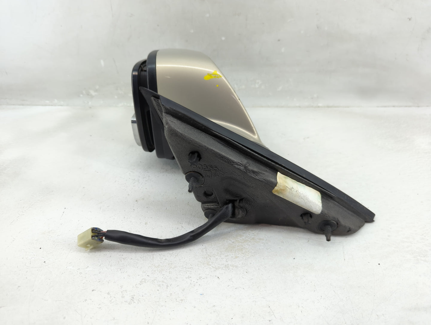 2008-2010 Chevrolet Malibu Driver Side View Mirror - Left Door Mirror OEM Used - Oemusedautoparts1.com