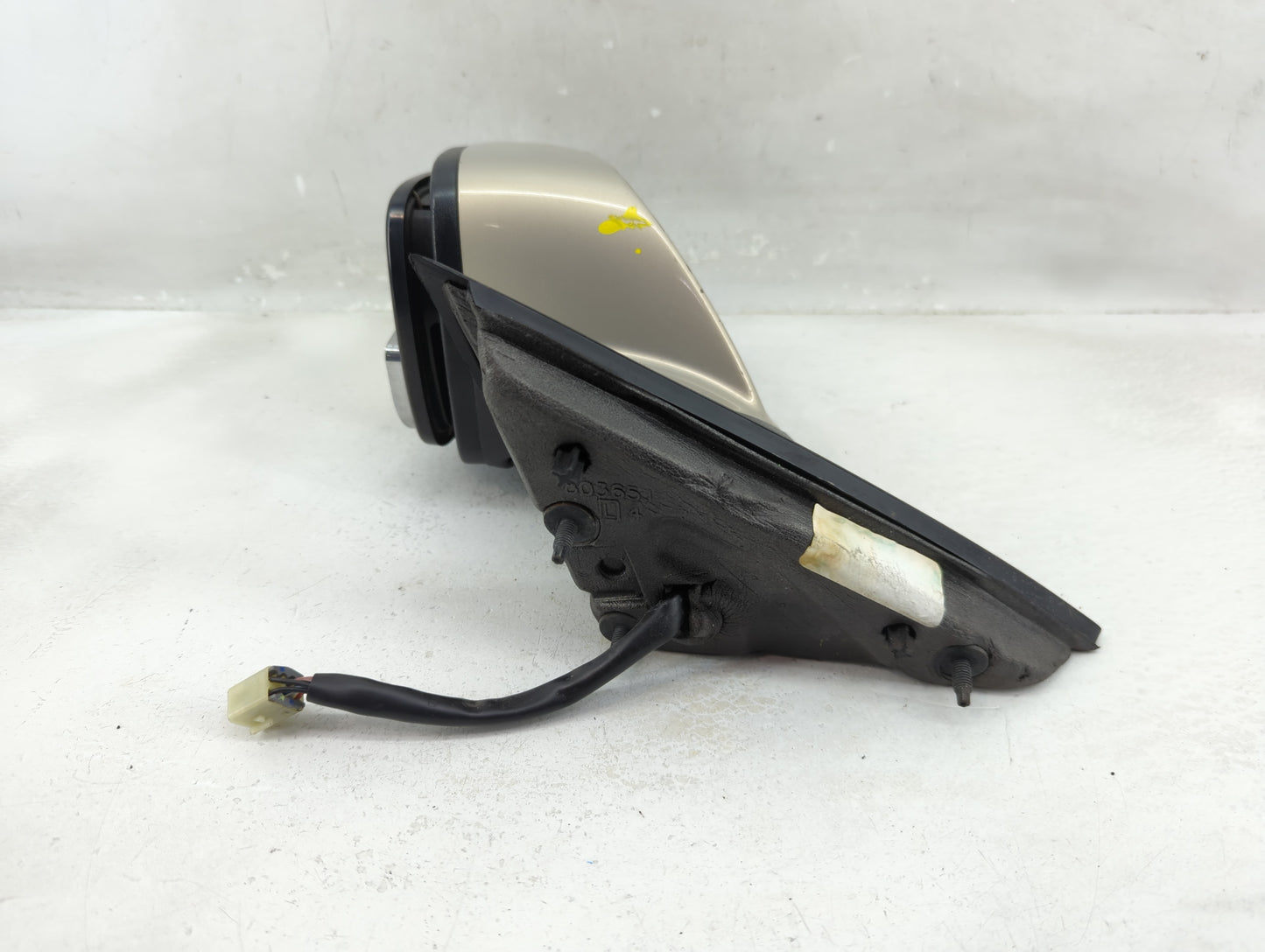 2008-2010 Chevrolet Malibu Driver Side View Mirror - Left Door Mirror OEM Used - Oemusedautoparts1.com