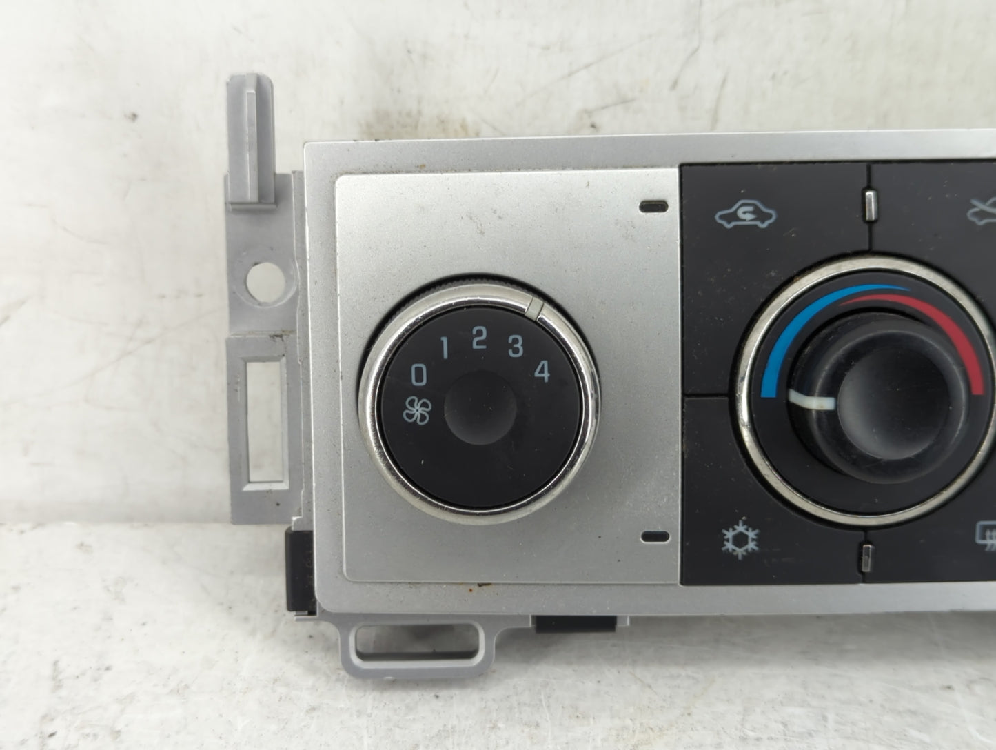 2008-2012 Chevrolet Malibu Climate Control Module Temperature AC/Heater Replacement P/N:28251428 Fits OEM Used Auto Parts - 