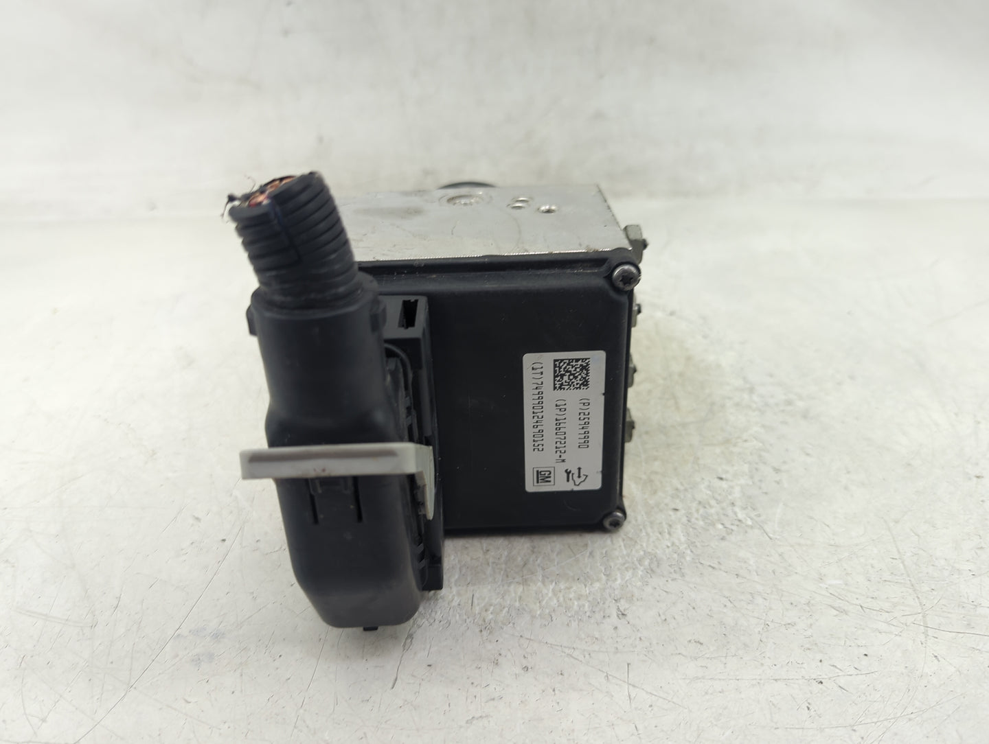 2010 Chevrolet Malibu ABS Pump Control Module Replacement P/N:20812604 25949990 Fits OEM Used Auto Parts - Oemusedautoparts1