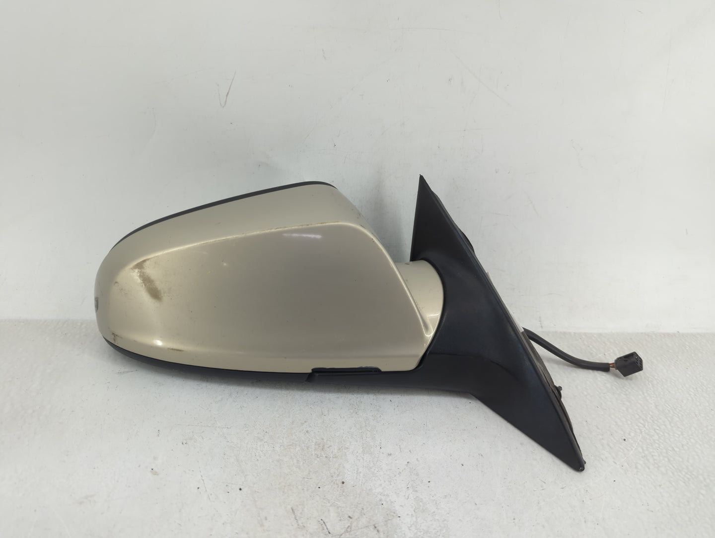 2008-2012 Chevrolet Malibu Passenger Side View Mirror - Right Door Mirror OEM Used - Oemusedautoparts1.com