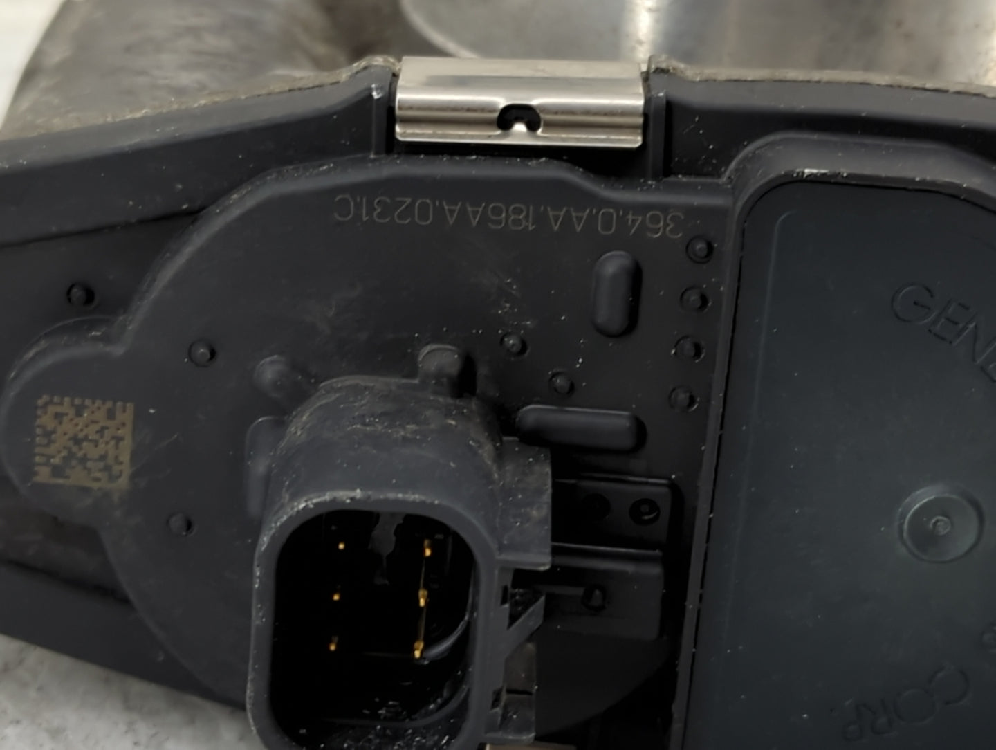 2008-2012 Chevrolet Malibu Throttle Body P/N:12616668 Fits Fits 2007 2008 2009 2010 2011 2012 OEM Used Auto Parts - Oemuseda