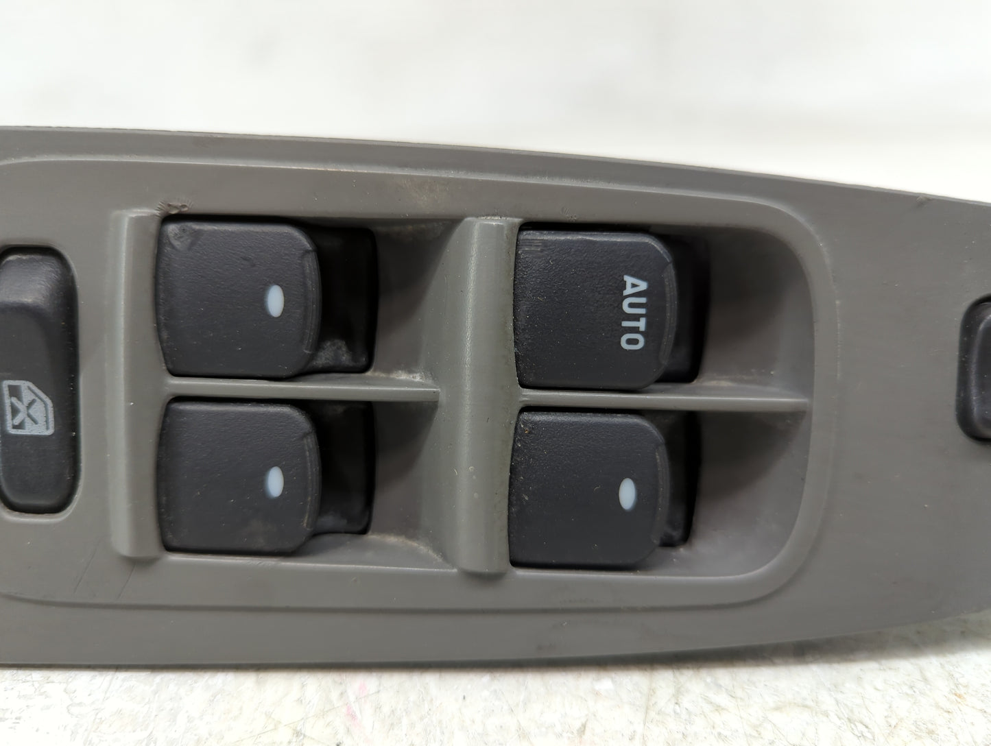 2010-2012 Chevrolet Malibu Master Power Window Switch Replacement Driver Side Left P/N:20807220 Fits Fits 2010 2011 2012 OEM