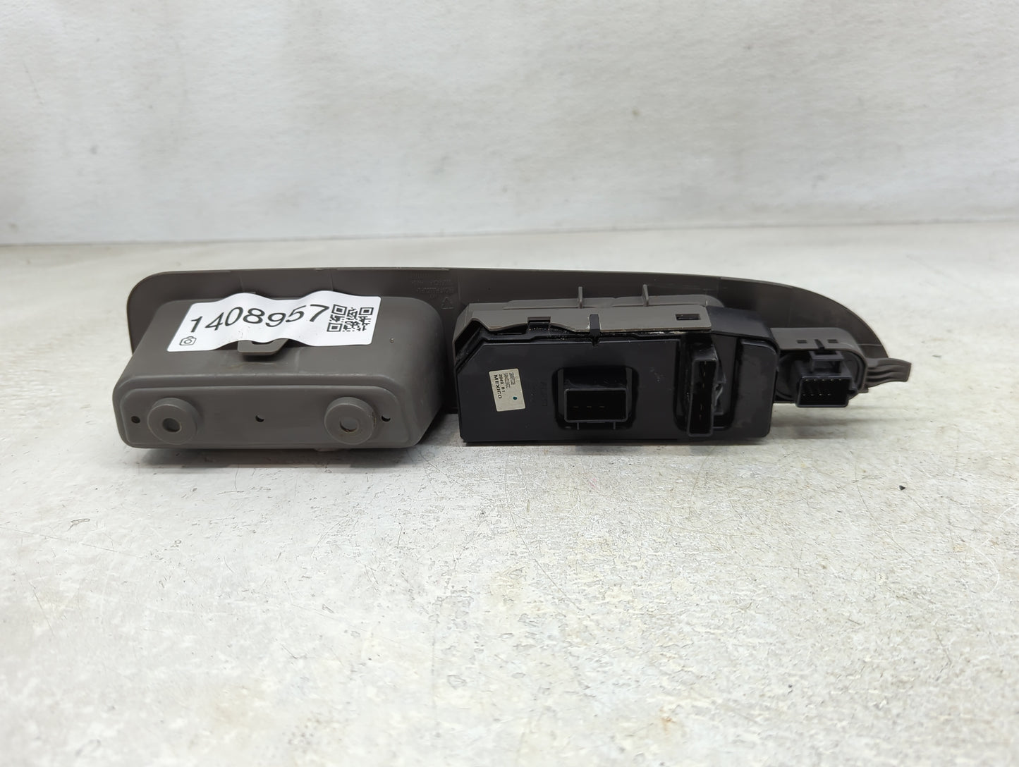 2010-2012 Chevrolet Malibu Master Power Window Switch Replacement Driver Side Left P/N:20807220 Fits Fits 2010 2011 2012 OEM