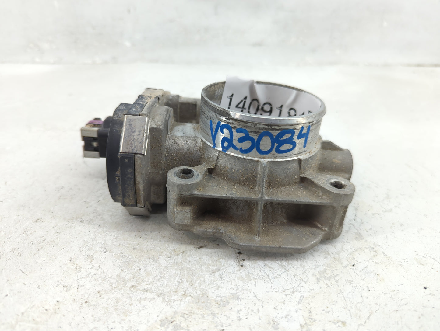 2008-2012 Chevrolet Malibu Throttle Body P/N:12615503 Fits Fits 2007 2008 2009 2010 2011 2012 OEM Used Auto Parts - Oemuseda