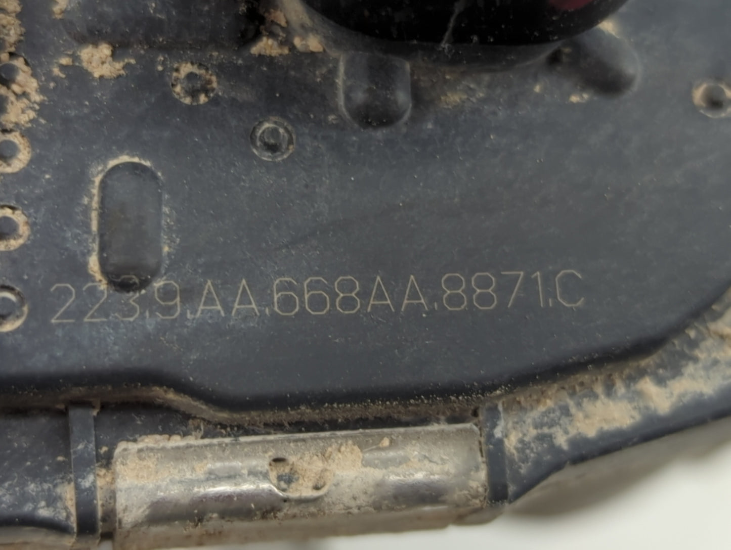 2008-2012 Chevrolet Malibu Throttle Body P/N:12615503 Fits Fits 2007 2008 2009 2010 2011 2012 OEM Used Auto Parts - Oemuseda