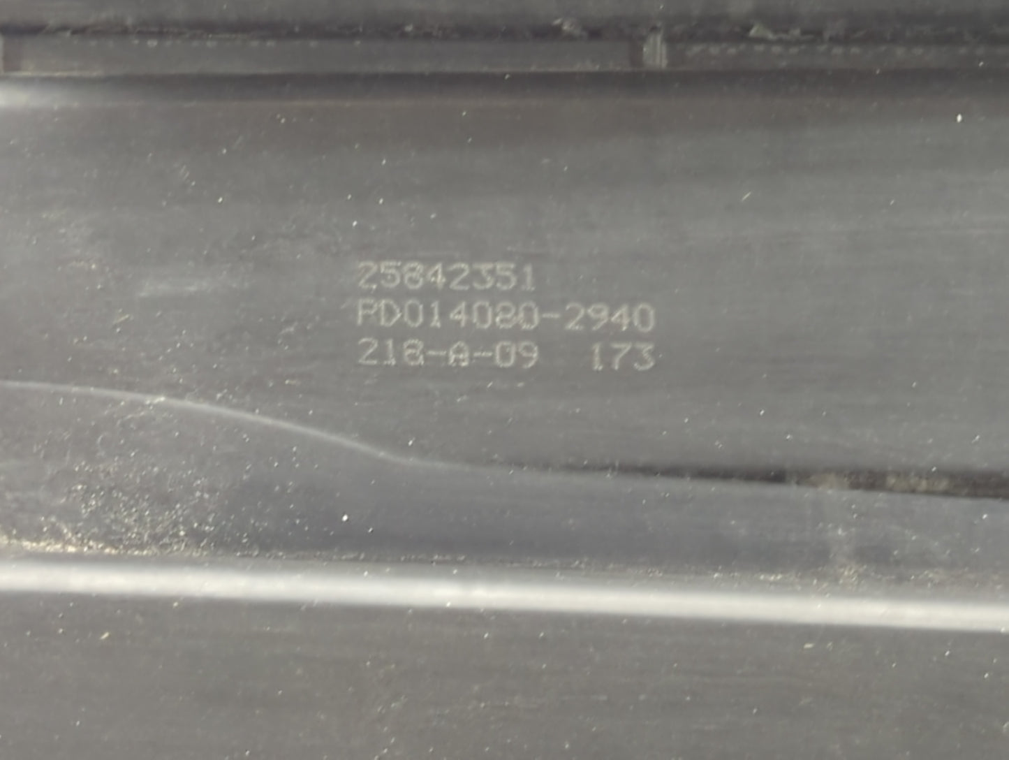 2010 Chevrolet Malibu Engine Cover - Oemusedautoparts1.com