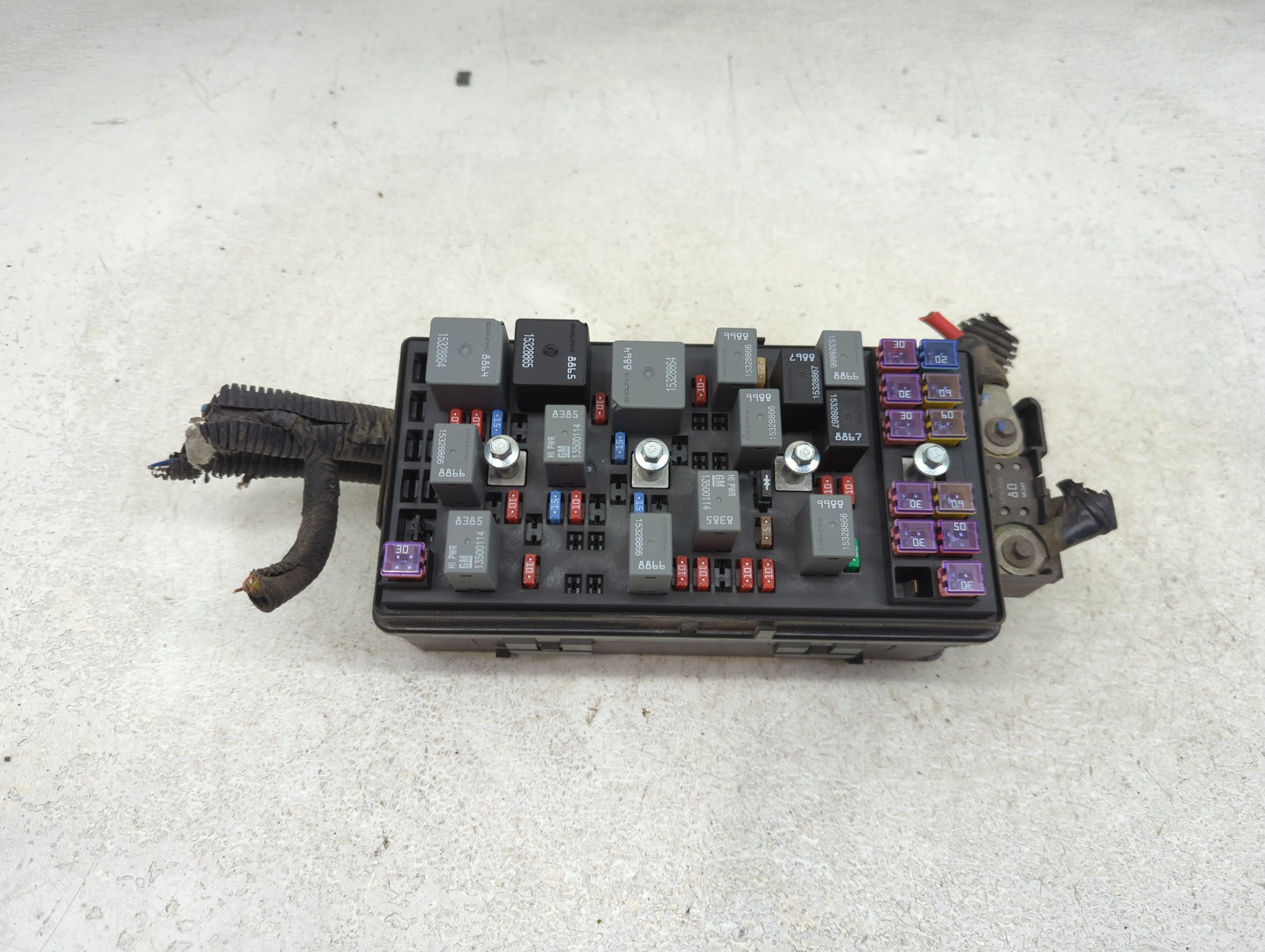 2009-2012 Chevrolet Malibu Fusebox Fuse Box Panel Relay Module P/N:20822689 Fits Fits 2009 2010 2011 2012 OEM Used Auto Part