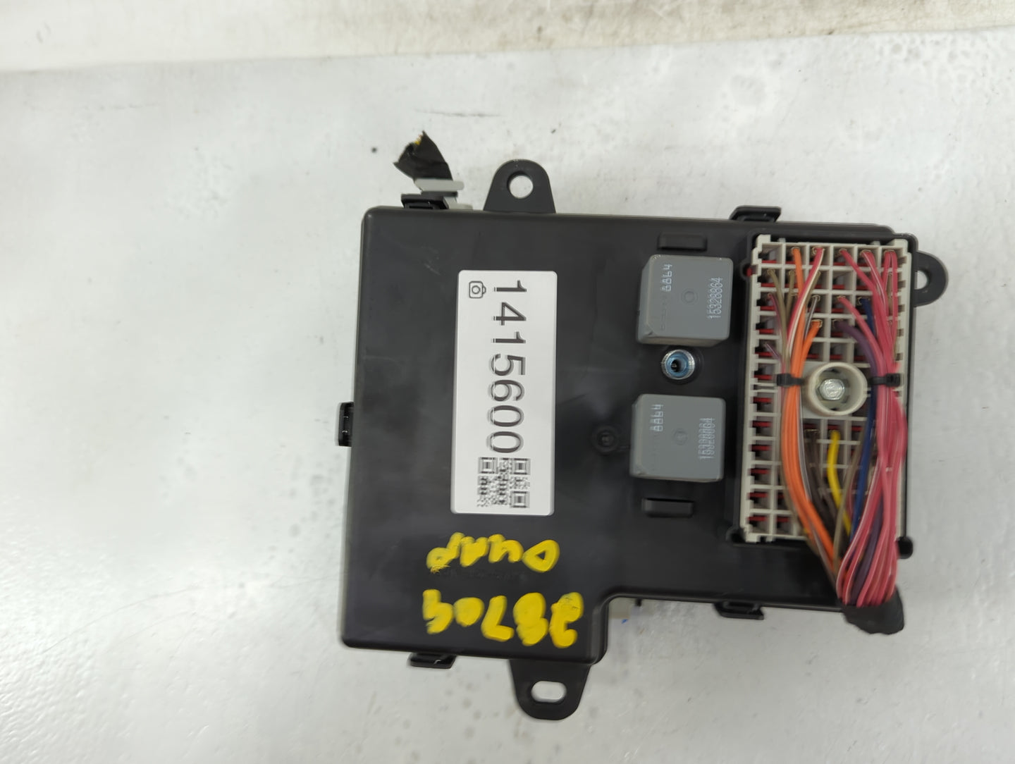 2009-2010 Chevrolet Malibu Fusebox Fuse Box Panel Relay Module P/N:20941534 Fits Fits 2009 2010 OEM Used Auto Parts - Oemuse