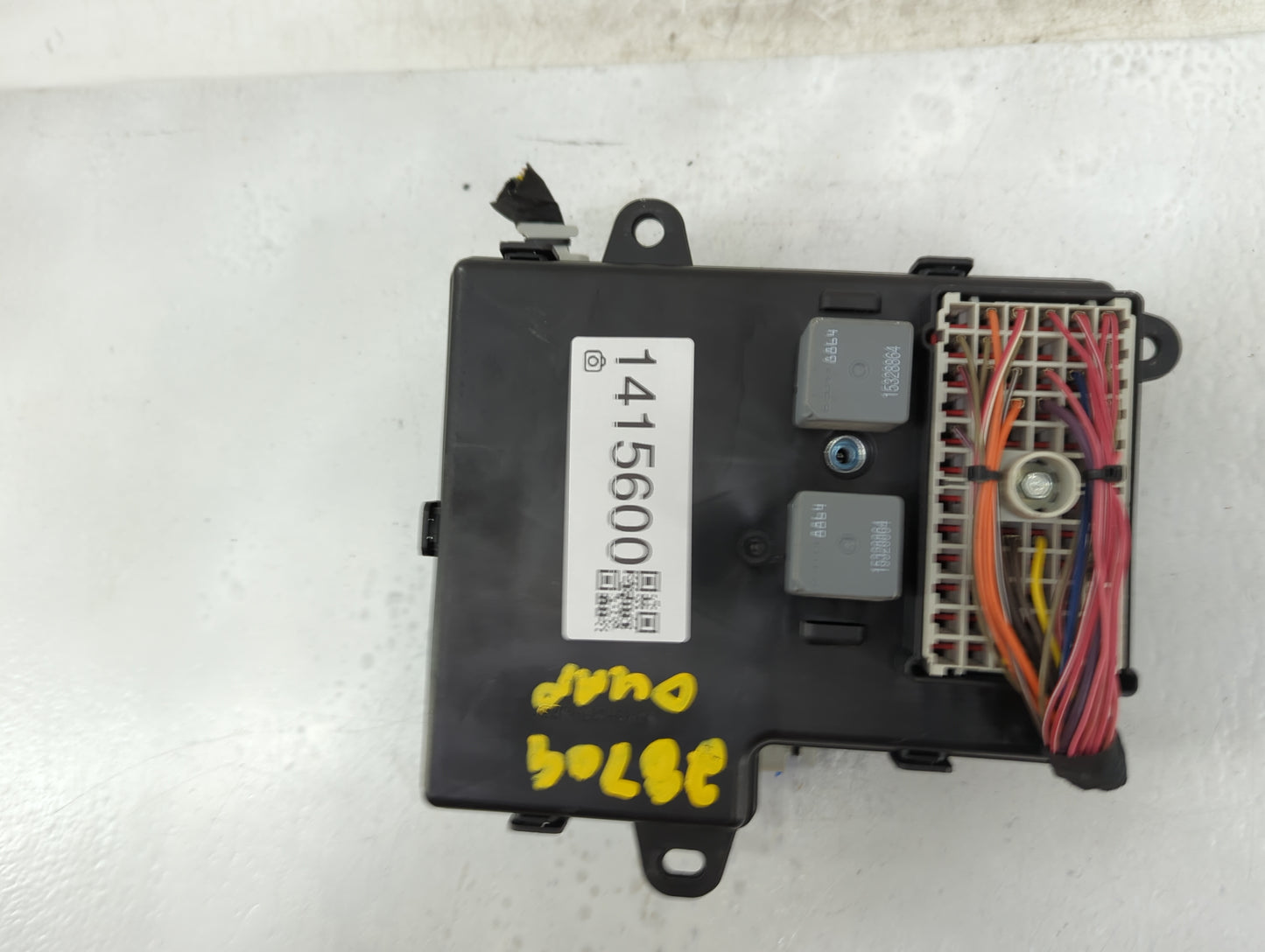 2009-2010 Chevrolet Malibu Fusebox Fuse Box Panel Relay Module P/N:20941534 Fits Fits 2009 2010 OEM Used Auto Parts - Oemuse