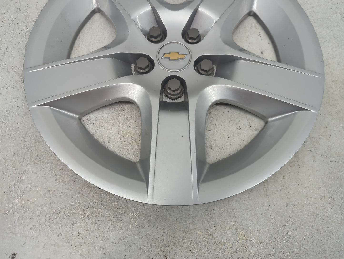 2010 Chevrolet Malibu Hubcap Wheel Cover Silver - Oemusedautoparts1.com