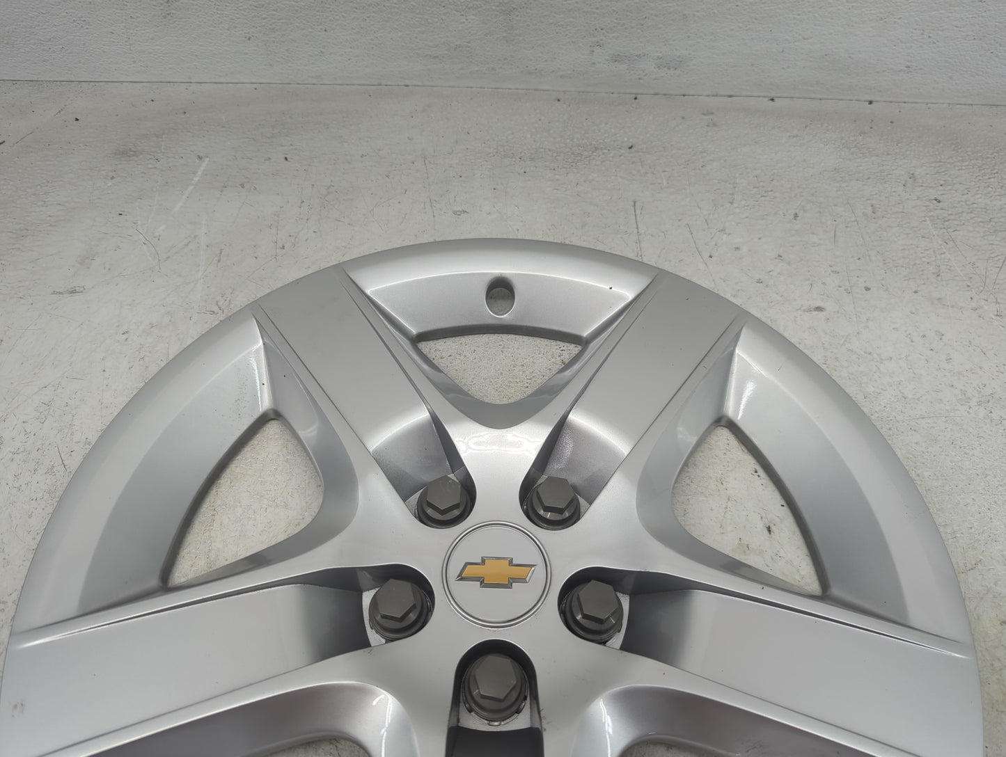 2010 Chevrolet Malibu Hubcap Wheel Cover Silver - Oemusedautoparts1.com