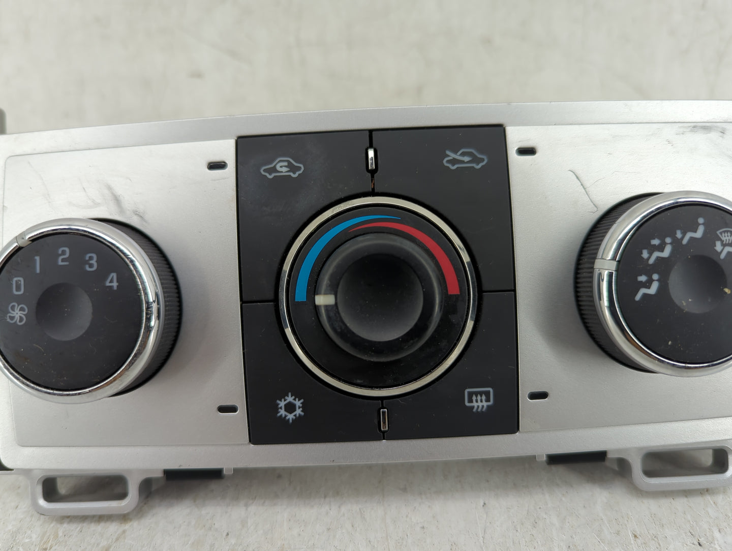 2008-2012 Chevrolet Malibu Climate Control Module Temperature AC/Heater Replacement P/N:28251428 Fits OEM Used Auto Parts - 