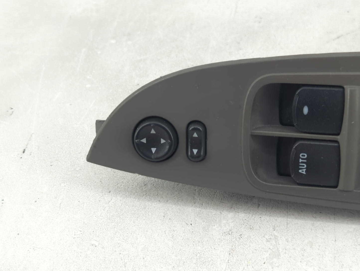 2010-2011 Chevrolet Malibu Master Power Window Switch Replacement Driver Side Left P/N:20807220 Fits Fits 2010 2011 OEM Used