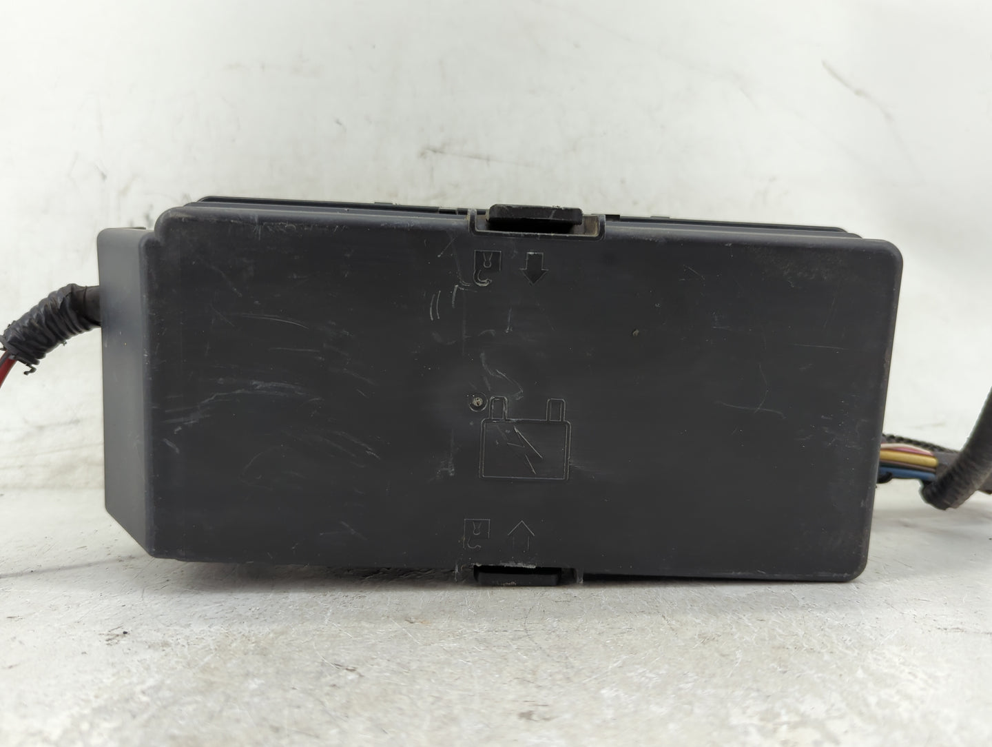 2009-2012 Chevrolet Malibu Fusebox Fuse Box Panel Relay Module P/N:20822695 20822689 Fits Fits 2009 2010 2011 2012 OEM Used 