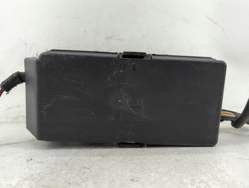 2009-2012 Chevrolet Malibu Fusebox Fuse Box Panel Relay Module P/N:20822695 20822689 Fits Fits 2009 2010 2011 2012 OEM Used 