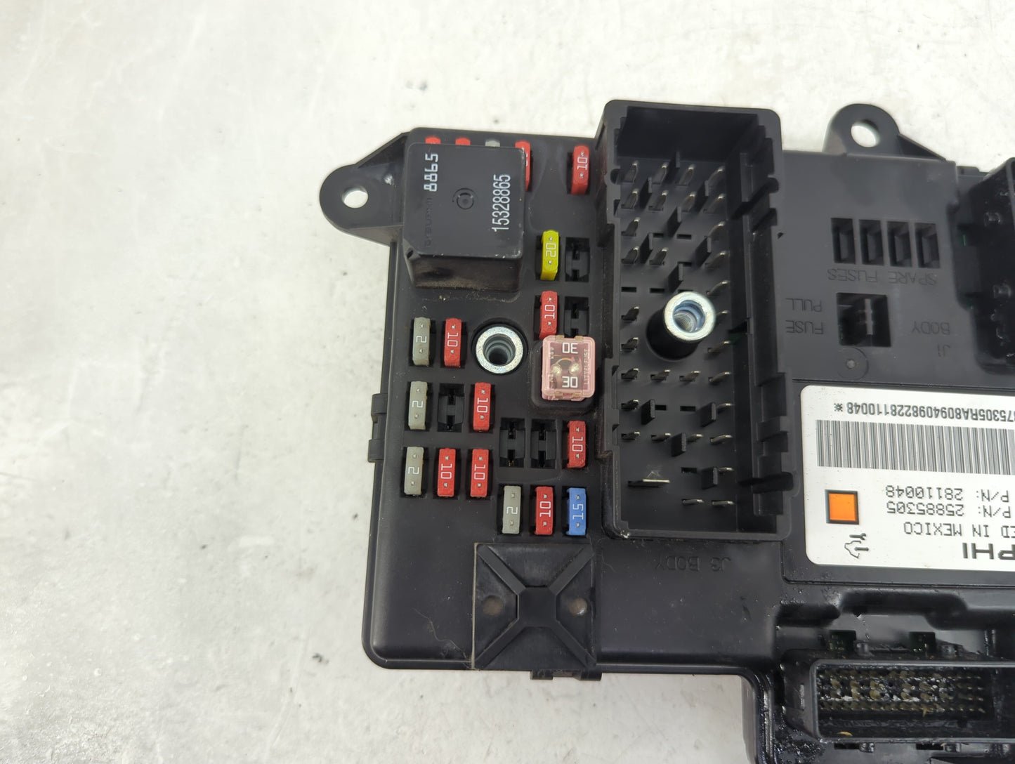 2010-2012 Chevrolet Malibu Body Control Module Bcm Inner Cabin Fuse Box - Oemusedautoparts1.com