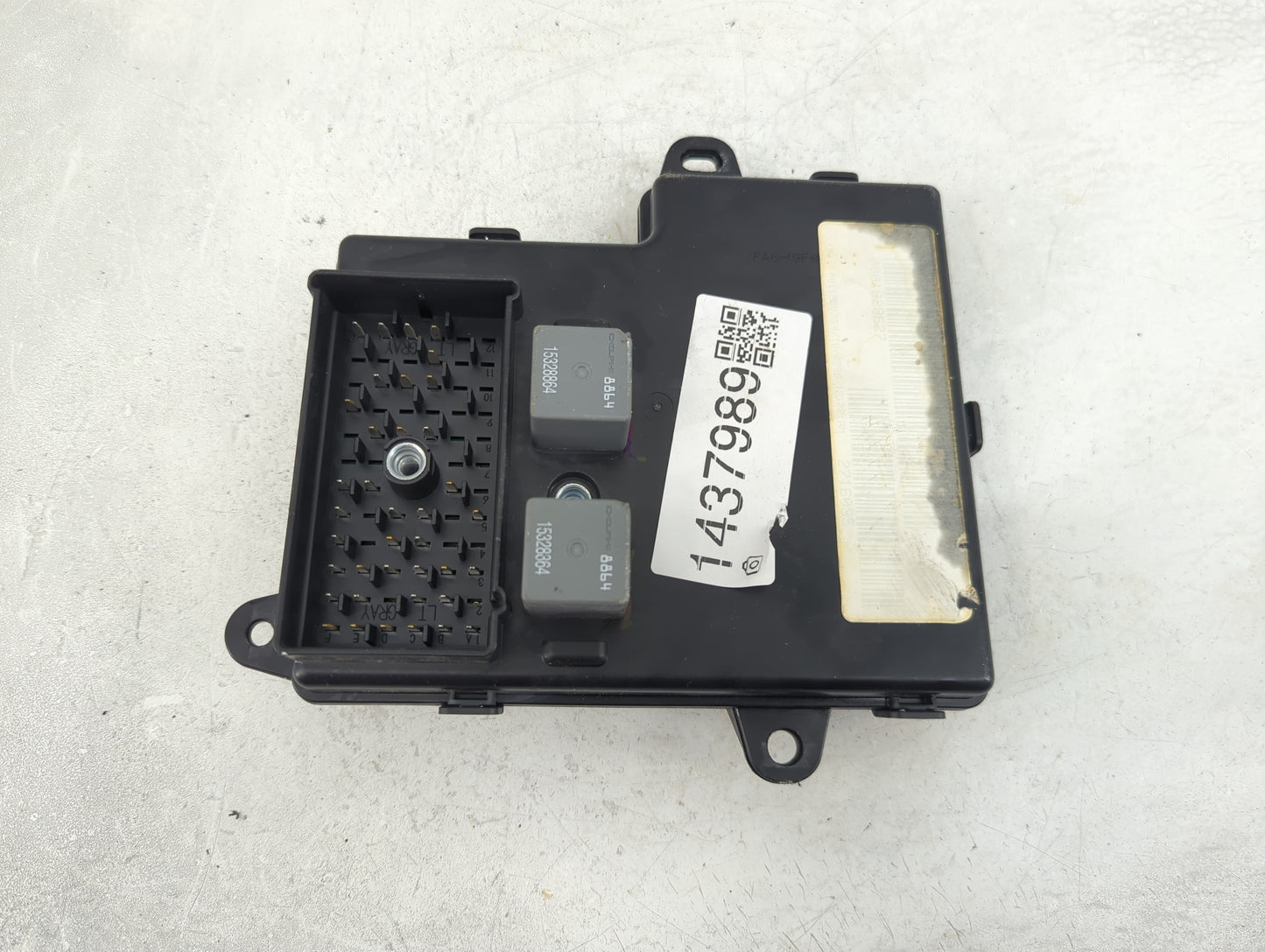 2010-2012 Chevrolet Malibu Body Control Module Bcm Inner Cabin Fuse Box - Oemusedautoparts1.com