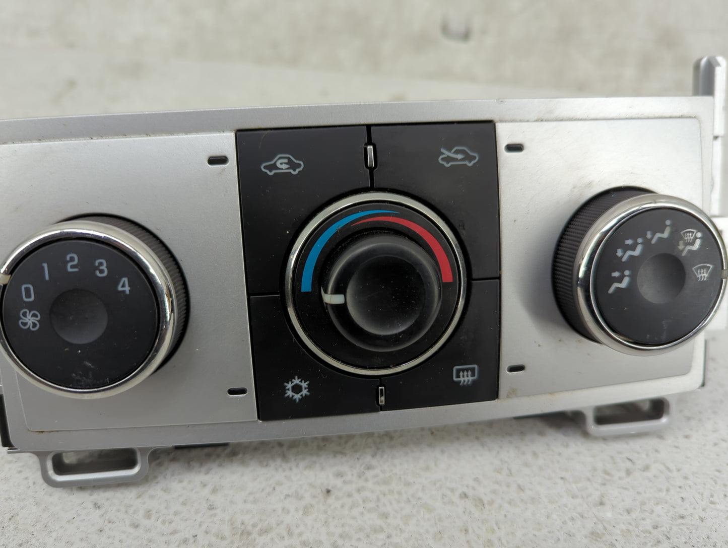 2008-2012 Chevrolet Malibu Climate Control Module Temperature AC/Heater Replacement P/N:28272781 Fits OEM Used Auto Parts - 