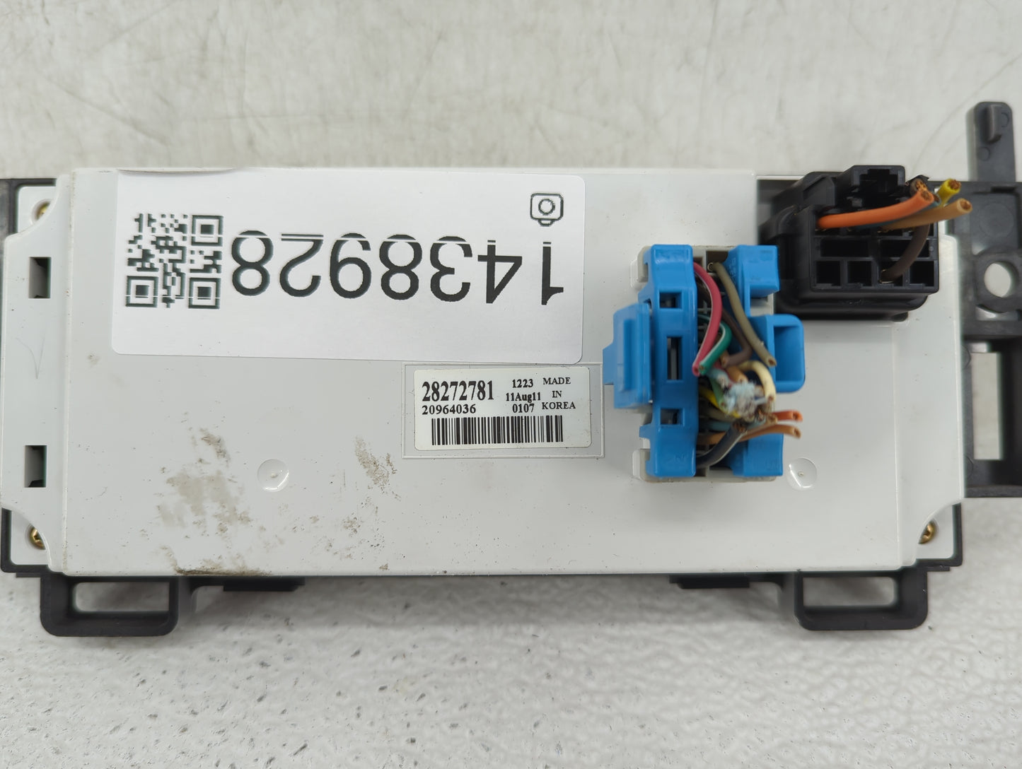 2008-2012 Chevrolet Malibu Climate Control Module Temperature AC/Heater Replacement P/N:28272781 Fits OEM Used Auto Parts - 