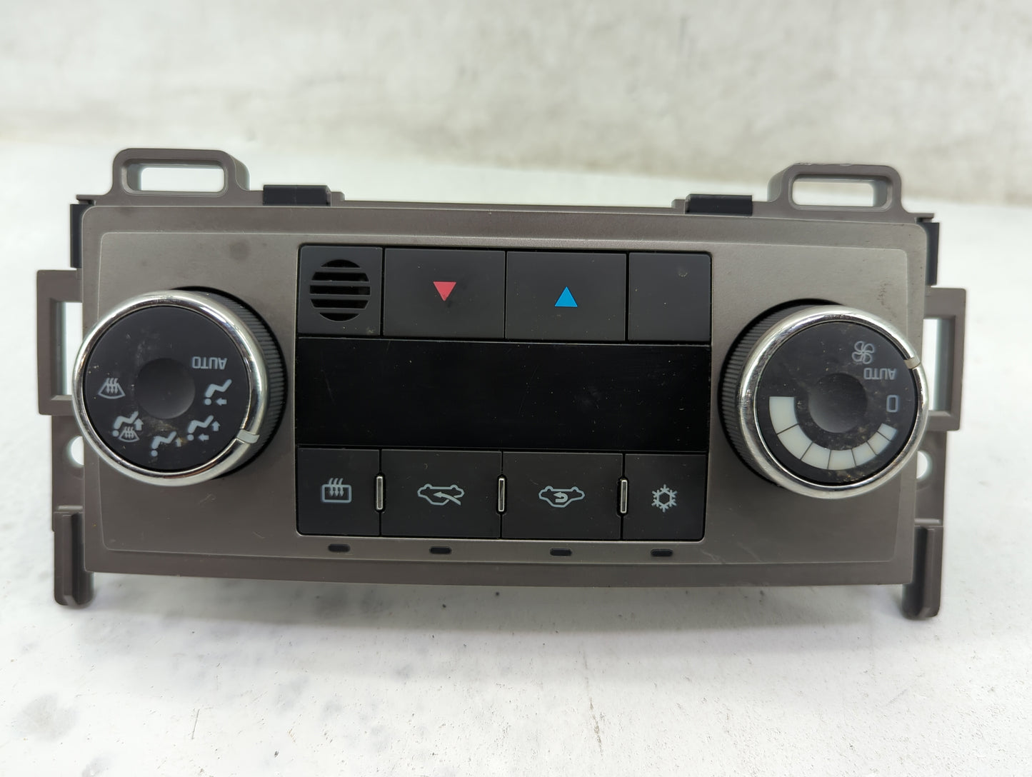 2008-2012 Chevrolet Malibu Climate Control Module Temperature AC/Heater Replacement P/N:28180353 Fits OEM Used Auto Parts - 