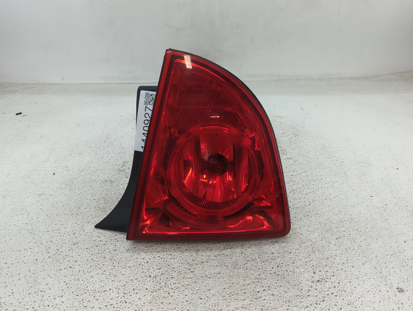 2008-2012 Chevrolet Malibu Tail Light Assembly Passenger Right OEM P/N:20914364 Fits Fits 2008 2009 2010 2011 2012 OEM Used 