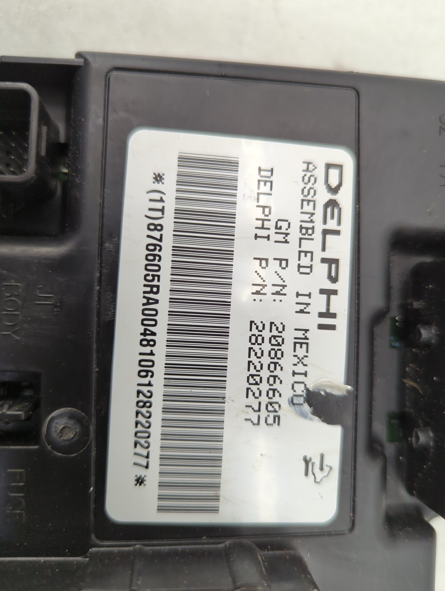 2010-2012 Chevrolet Malibu Body Control Module Bcm Inner Cabin Fuse Box 1442702 - Oemusedautoparts1.com