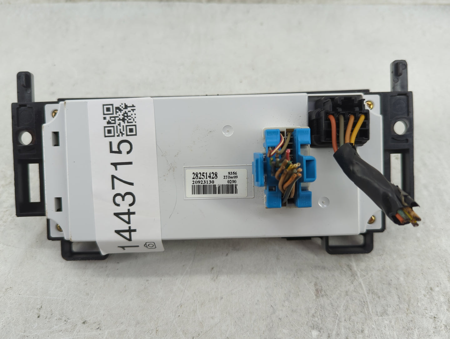 2008-2012 Chevrolet Malibu Climate Control Module Temperature AC/Heater Replacement P/N:28251428 20923130 Fits OEM Used Auto