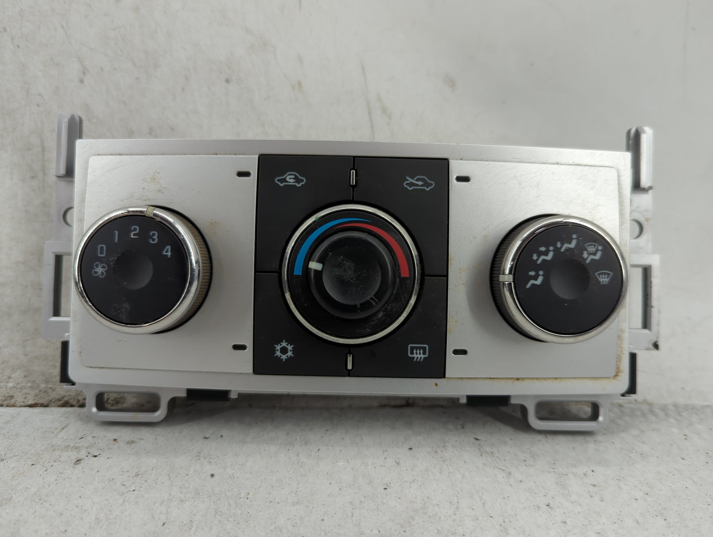 2008-2012 Chevrolet Malibu Climate Control Module Temperature AC/Heater Replacement P/N:28251428 20923130 Fits OEM Used Auto