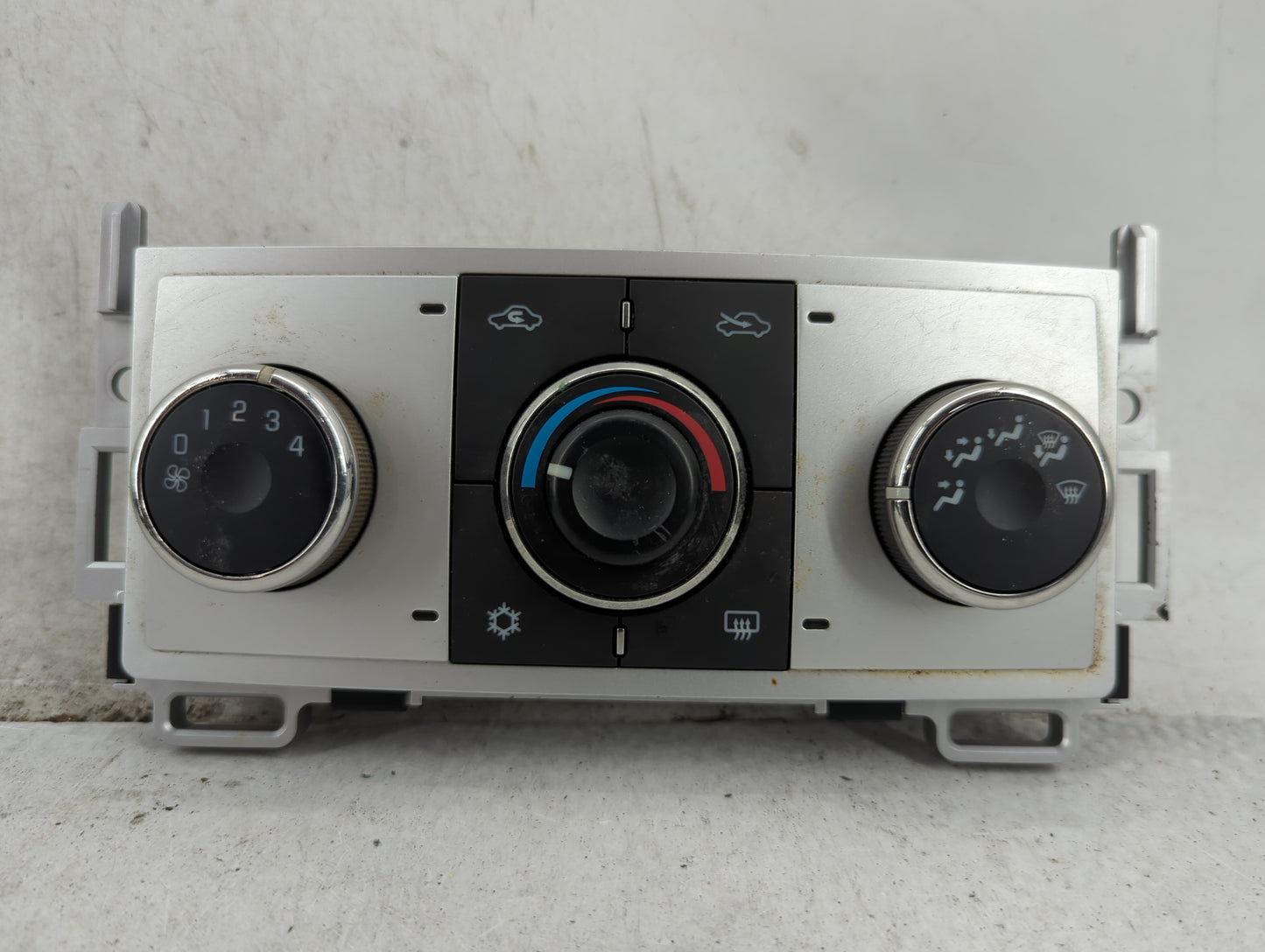 2008-2012 Chevrolet Malibu Climate Control Module Temperature AC/Heater Replacement P/N:28251428 20923130 Fits OEM Used Auto