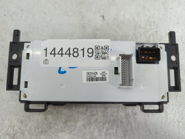 2008-2012 Chevrolet Malibu Climate Control Module Temperature AC/Heater Replacement P/N:28251428 20923130 Fits OEM Used Auto Parts
