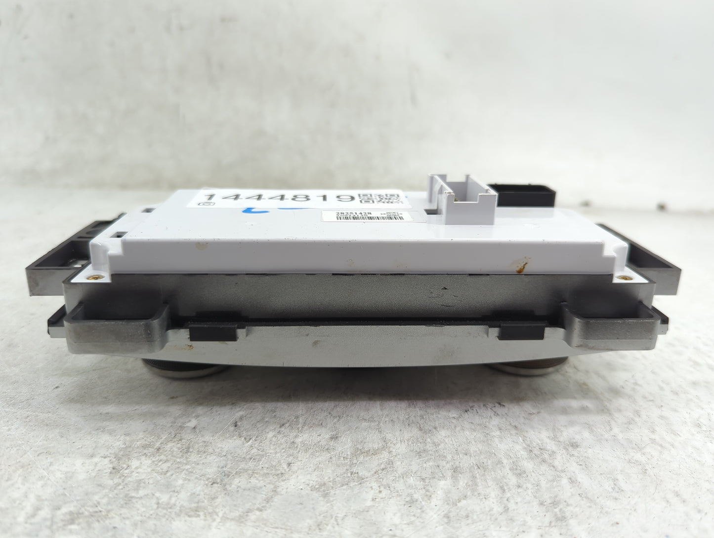 2008-2012 Chevrolet Malibu Climate Control Module Temperature AC/Heater Replacement P/N:28251428 20923130 Fits OEM Used Auto