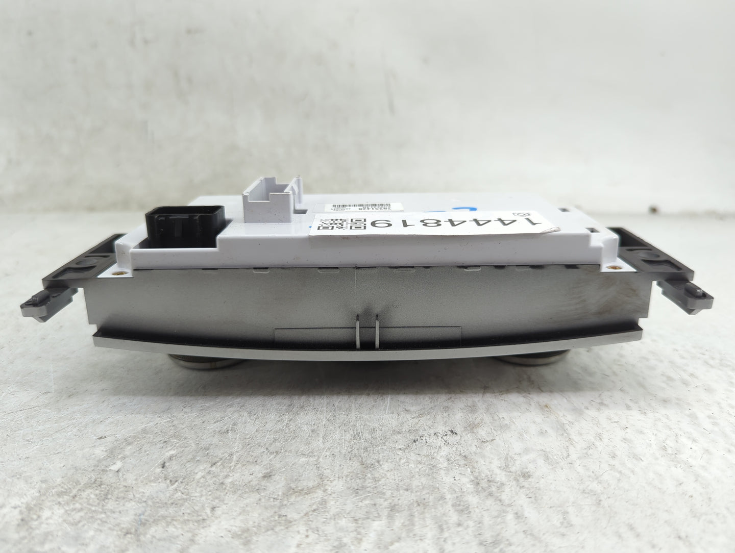 2008-2012 Chevrolet Malibu Climate Control Module Temperature AC/Heater Replacement P/N:28251428 20923130 Fits OEM Used Auto