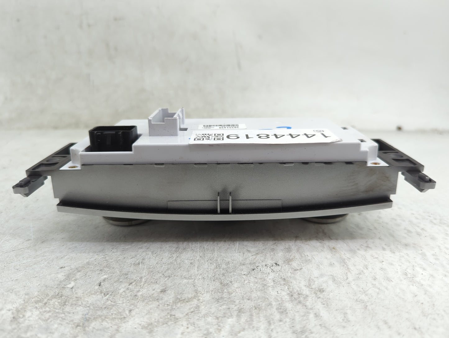 2008-2012 Chevrolet Malibu Climate Control Module Temperature AC/Heater Replacement P/N:28251428 20923130 Fits OEM Used Auto