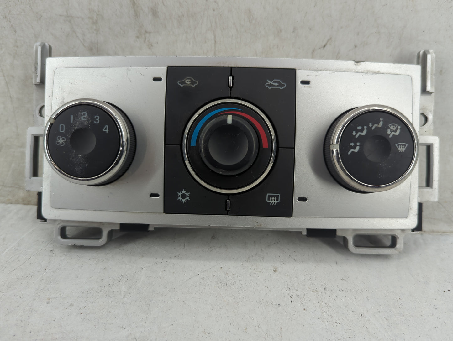 2008-2012 Chevrolet Malibu Climate Control Module Temperature AC/Heater Replacement P/N:28116119 25878418 Fits OEM Used Auto