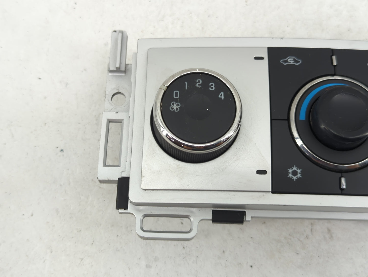 2008-2012 Chevrolet Malibu Climate Control Module Temperature AC/Heater Replacement P/N:28116119 25878418 Fits OEM Used Auto