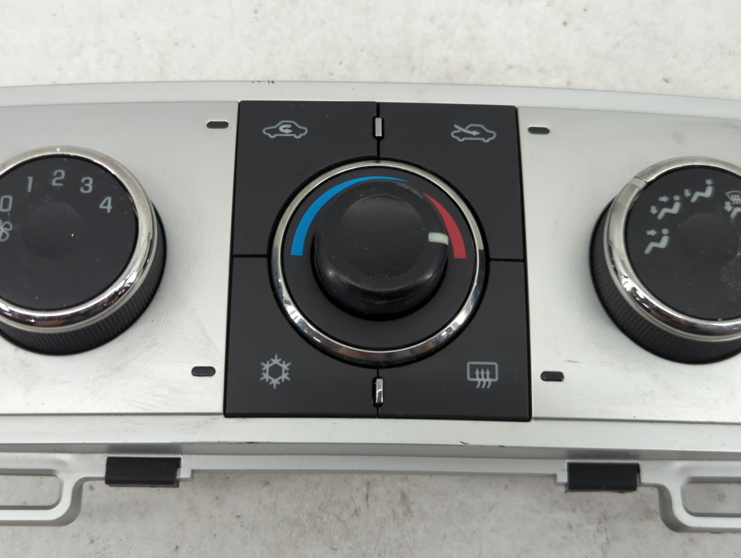 2008-2012 Chevrolet Malibu Climate Control Module Temperature AC/Heater Replacement P/N:28116119 25878418 Fits OEM Used Auto