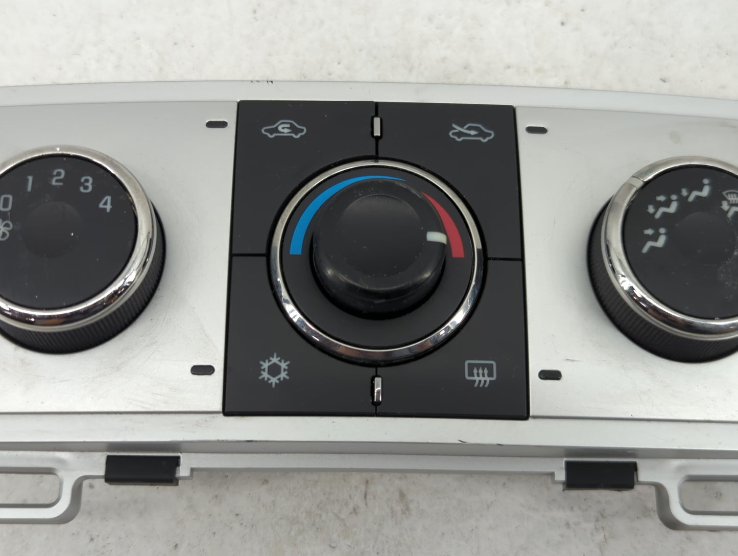 2008-2012 Chevrolet Malibu Climate Control Module Temperature AC/Heater Replacement P/N:28116119 25878418 Fits OEM Used Auto