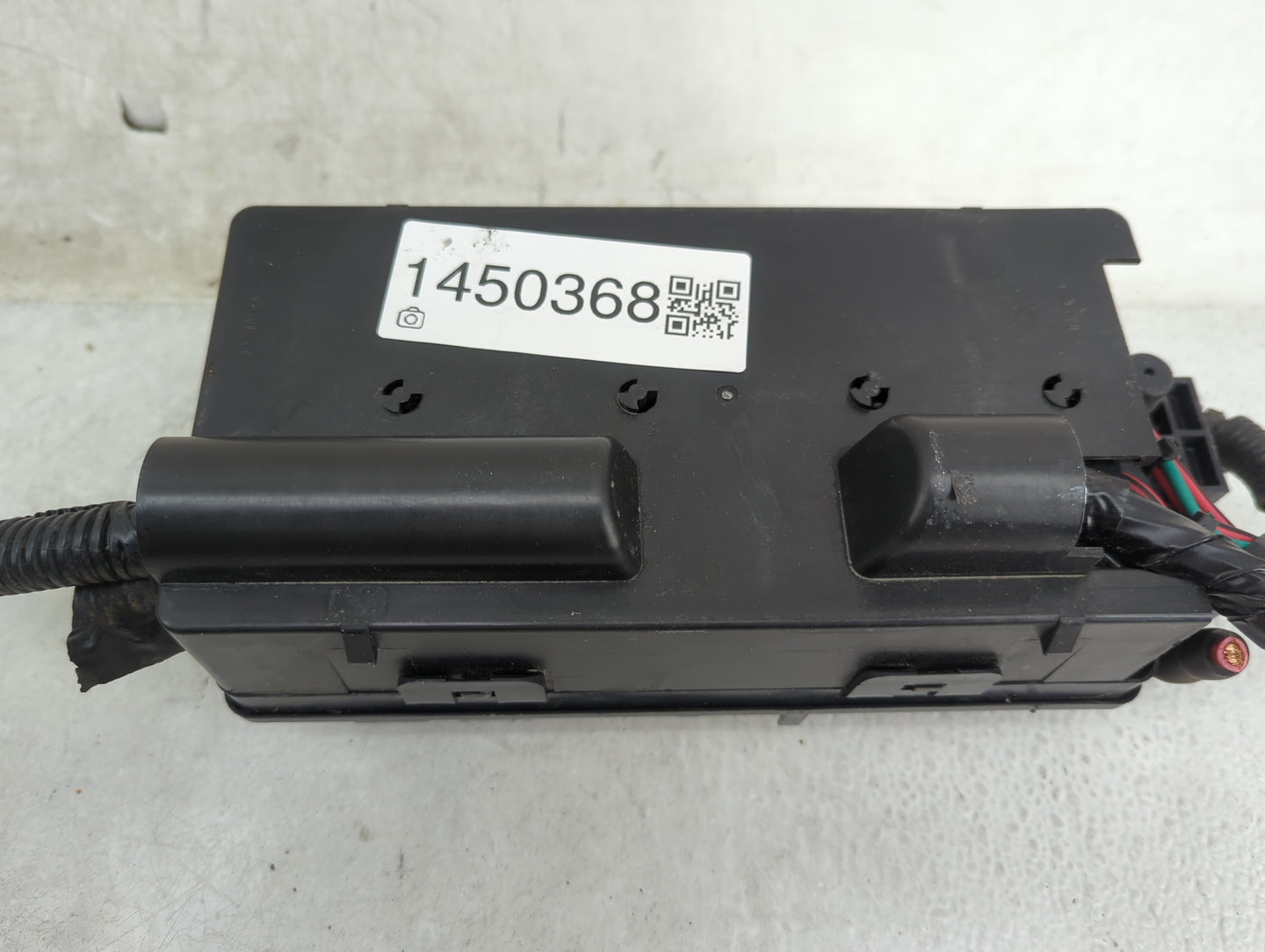 2009-2012 Chevrolet Malibu Fusebox Fuse Box Panel Relay Module Fits Fits 2009 2010 2011 2012 OEM Used Auto Parts - Oemusedau