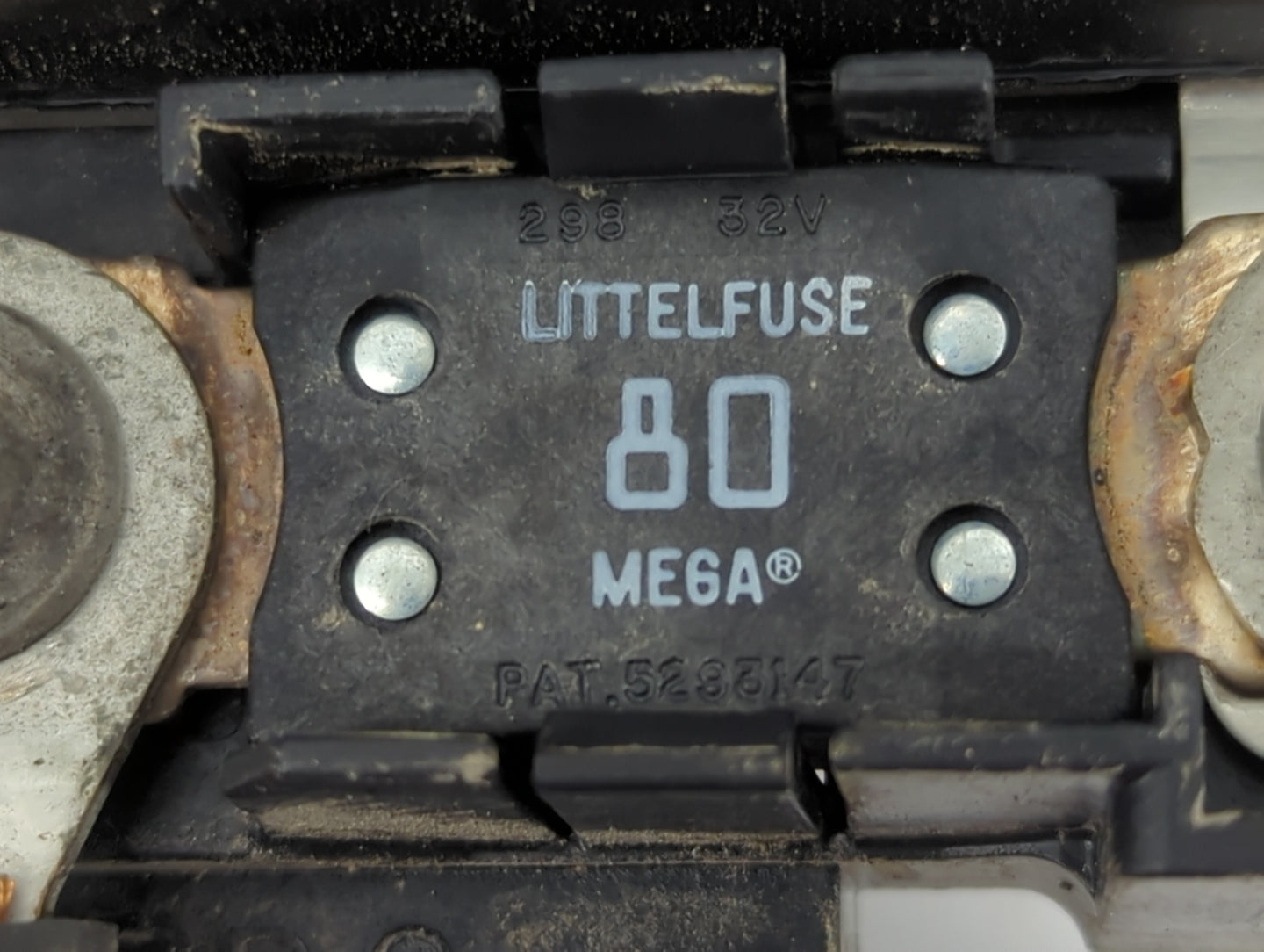 2009-2012 Chevrolet Malibu Fusebox Fuse Box Panel Relay Module Fits Fits 2009 2010 2011 2012 OEM Used Auto Parts - Oemusedau