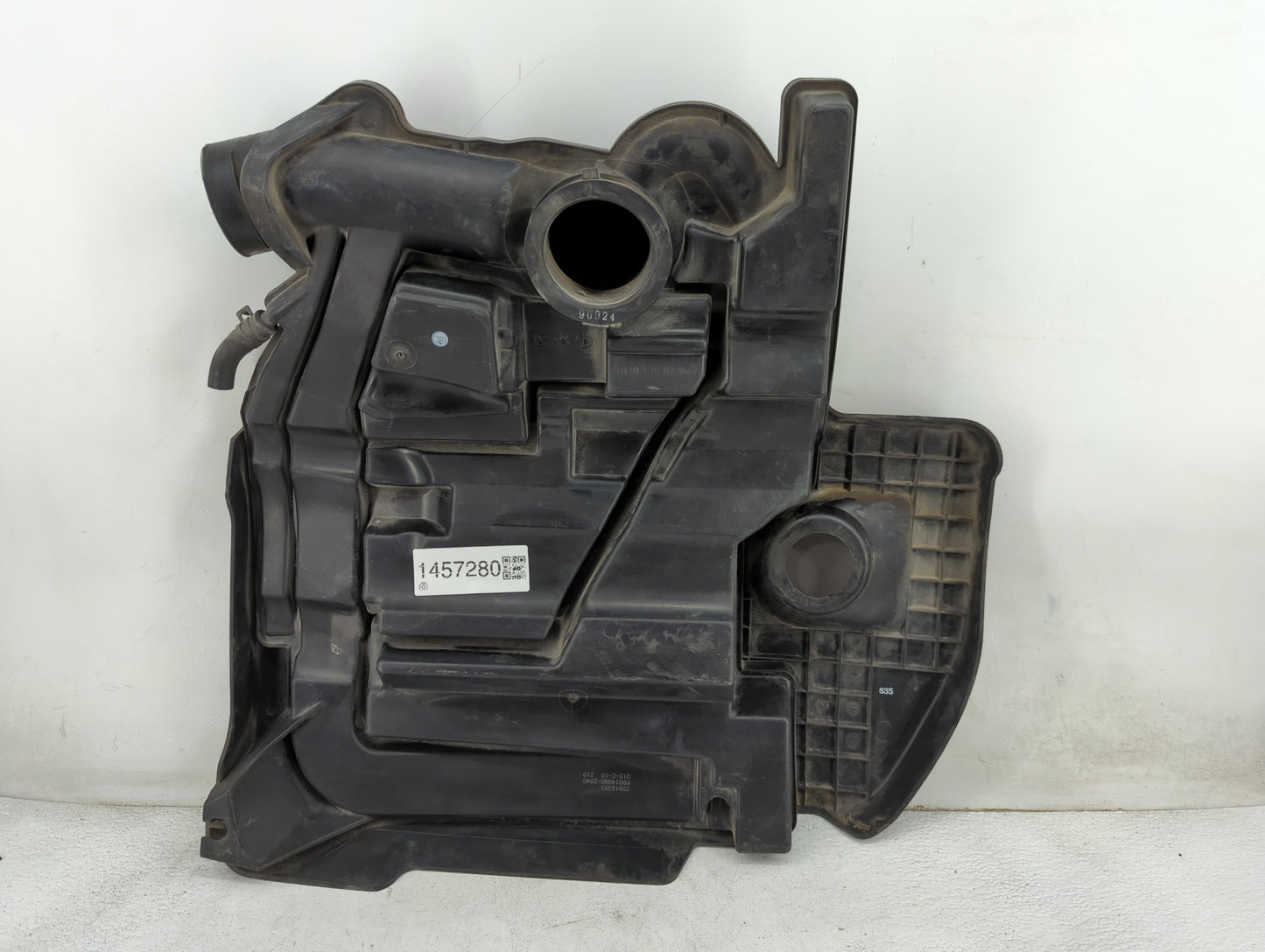 2010 Chevrolet Malibu Engine Cover Black - Oemusedautoparts1.com