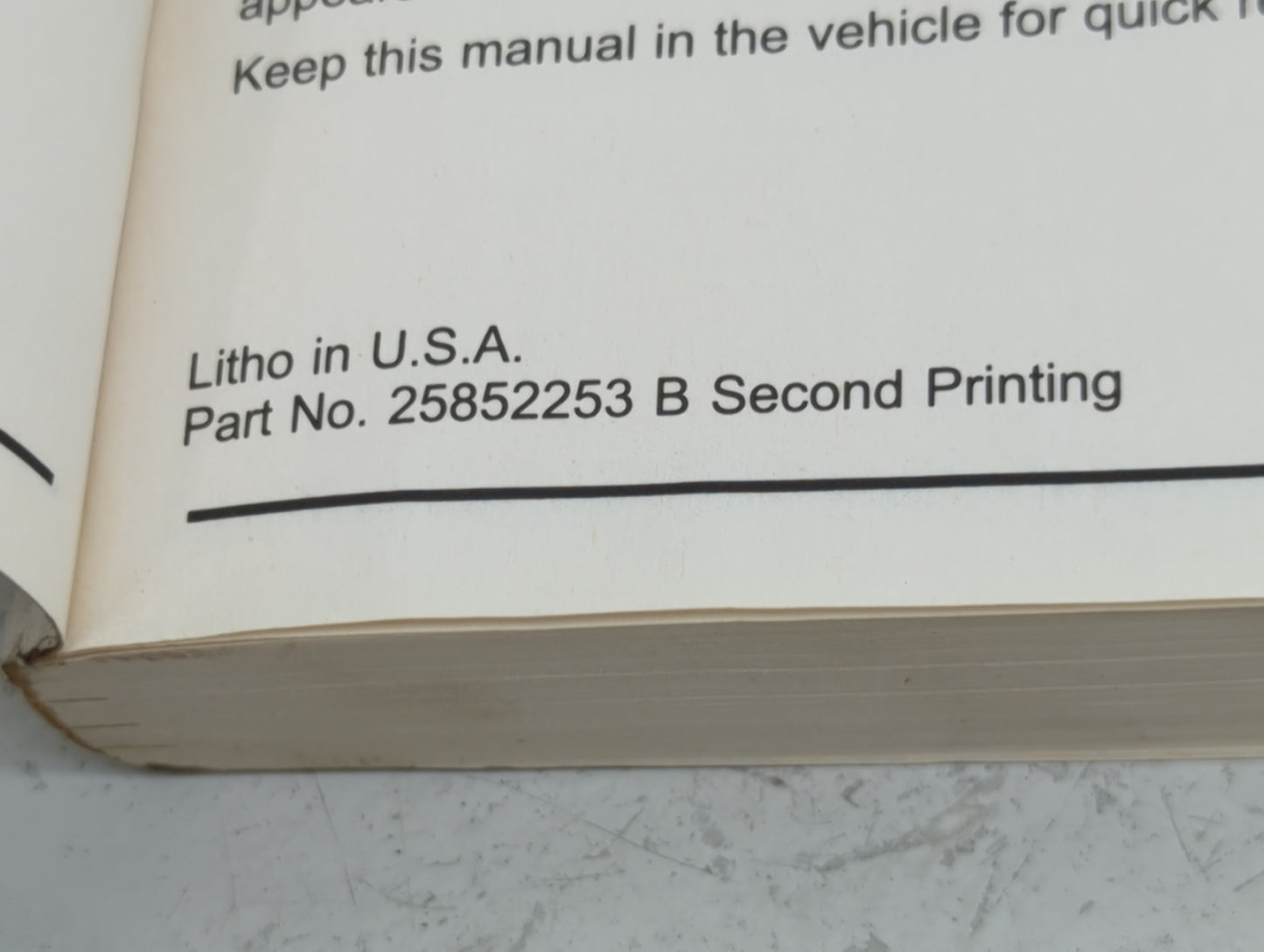 2010 Chevrolet Malibu Owners Manual Book Guide P/N:25852253 OEM Used Auto Parts - Oemusedautoparts1.com