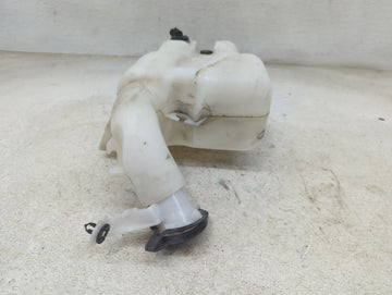 2008-2012 Chevrolet Malibu Windshield Washer Fluid Reservoir Bottle Oem 1465581 - Oemusedautoparts1.com
