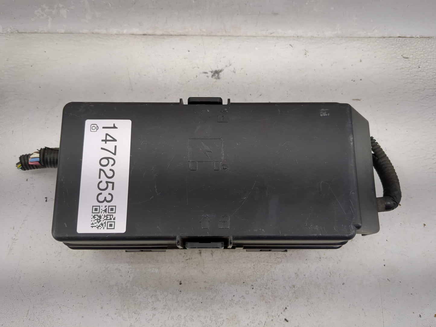 2008-2012 Chevrolet Malibu Fusebox Fuse Box Panel Relay Module P/N:13572722 Fits Fits 2008 2009 2010 2011 2012 OEM Used Auto