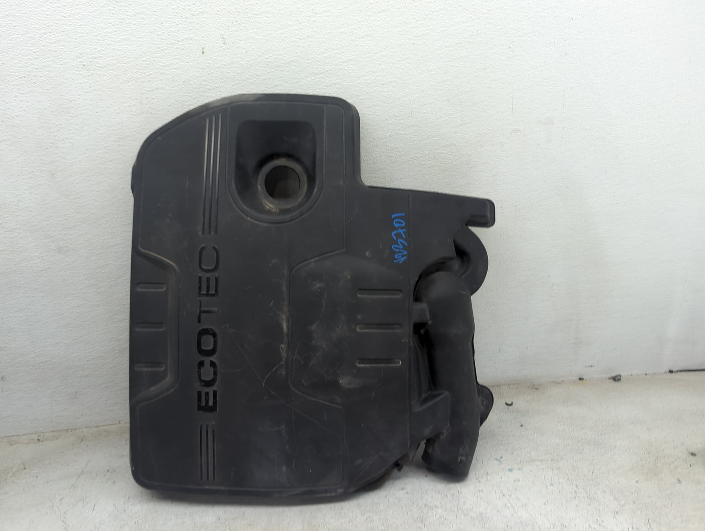 2010 Chevrolet Malibu Engine Cover 1479413 - Oemusedautoparts1.com