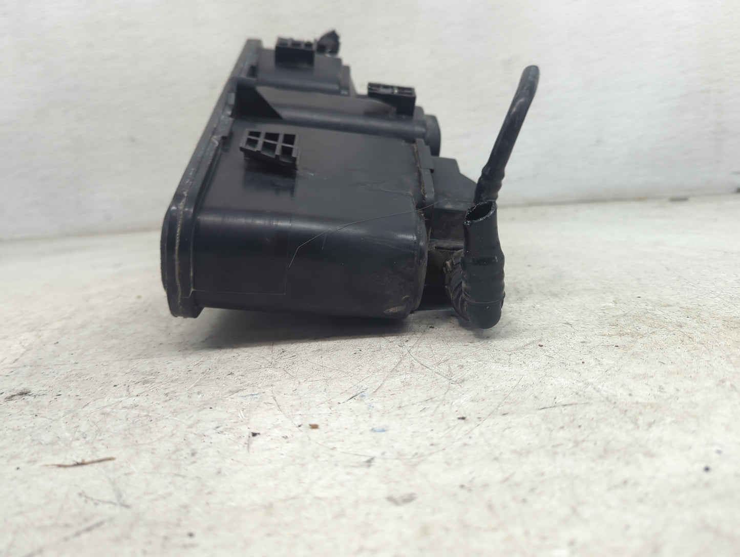 2010 Chevrolet Malibu Fuel Vapor Charcoal Canister - Oemusedautoparts1.com