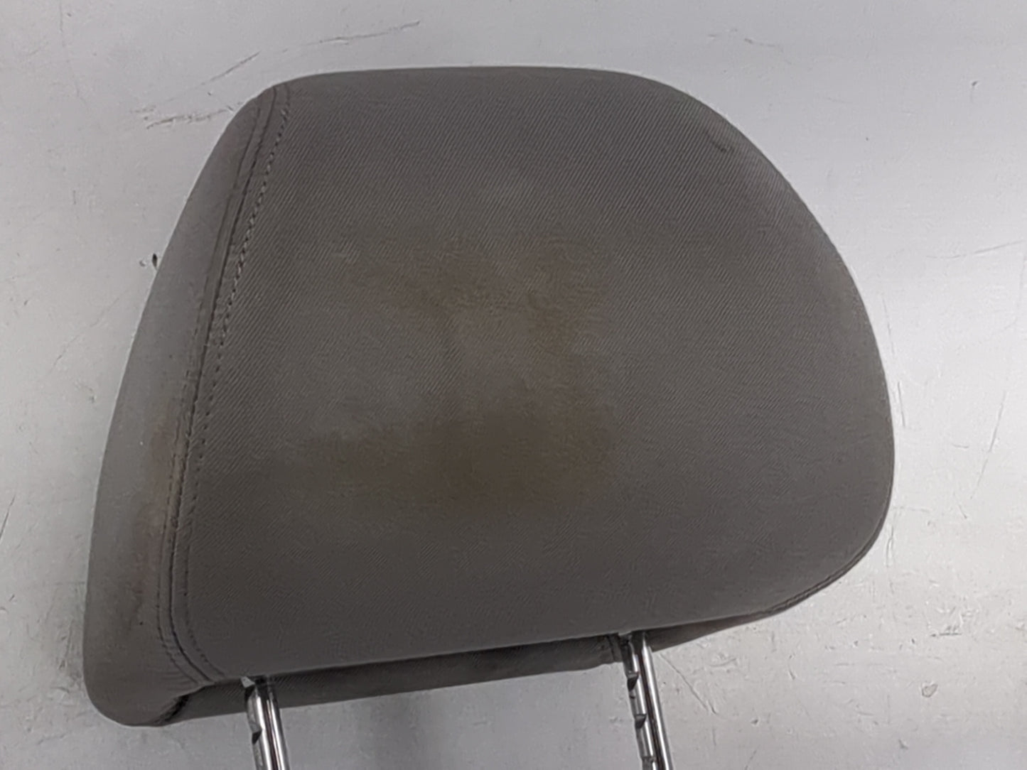 2010 Chevrolet Malibu Headrest Head Rest Front Driver Seat Gray 1480845 - Oemusedautoparts1.com
