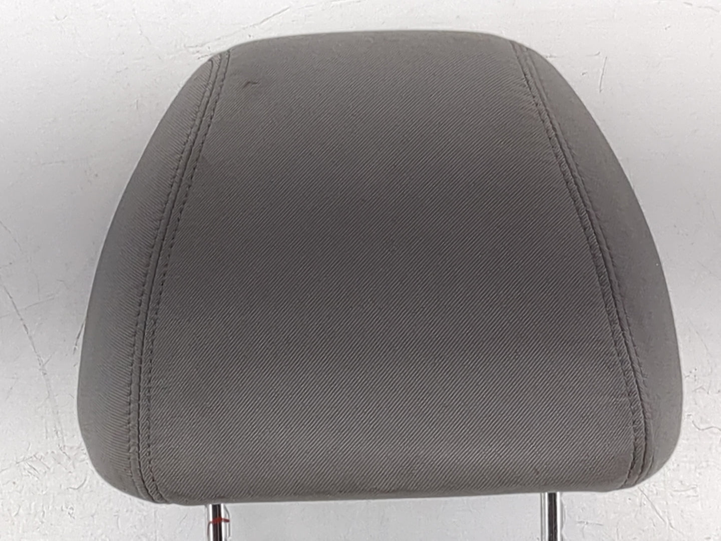 2010 Chevrolet Malibu Headrest Head Rest Front Driver Seat Gray 1480845 - Oemusedautoparts1.com