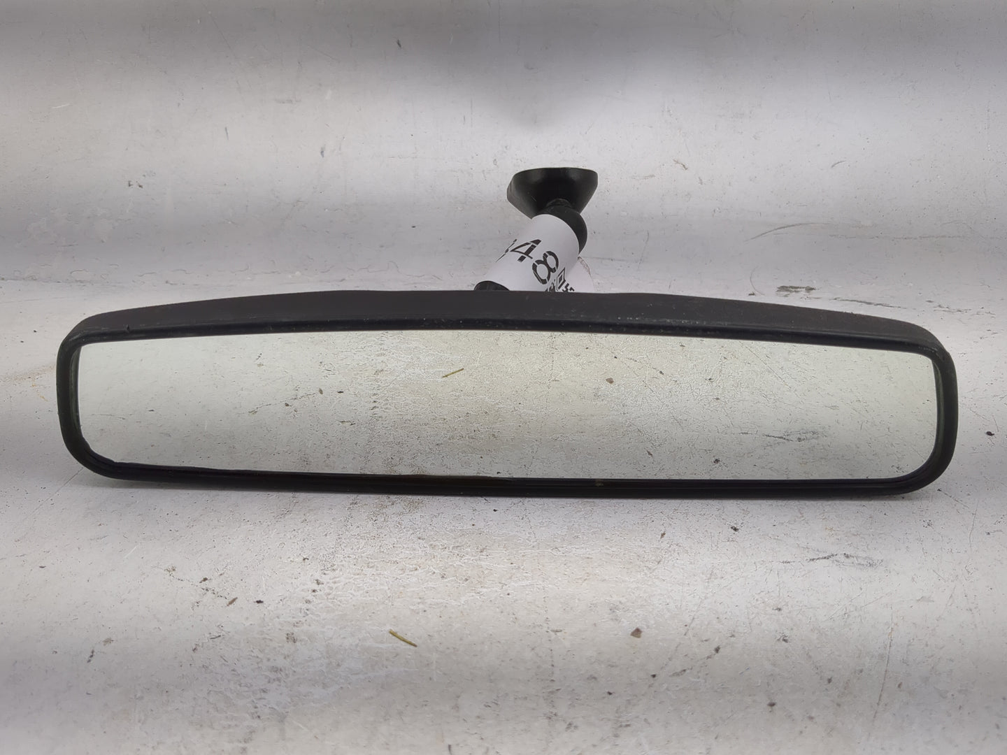 2010 Chevrolet Malibu Interior Rear View Mirror Replacement OEM P/N:E8 011083 Fits OEM Used Auto Parts - Oemusedautoparts1.c